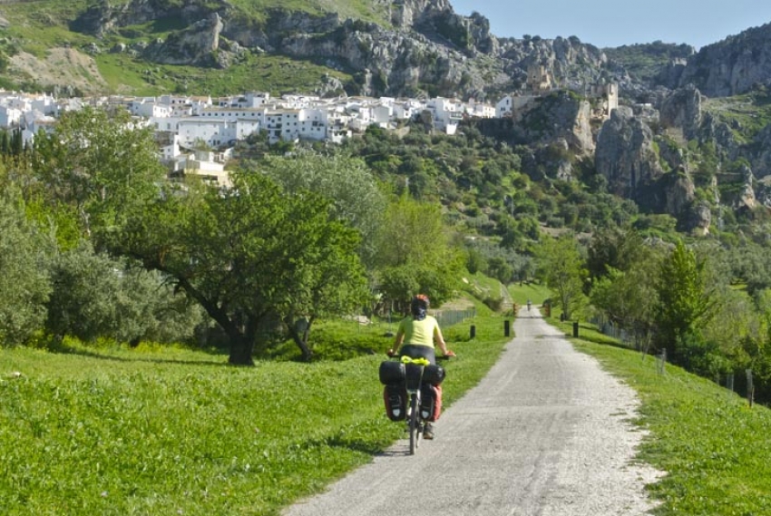 Rutas para viajar en bici por España